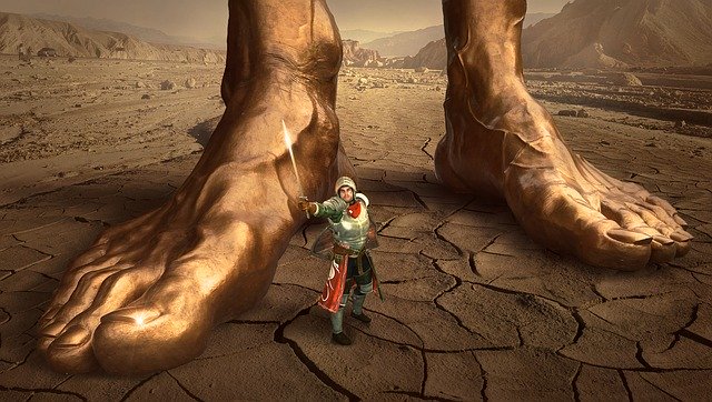 Obrovské nohy obra na púšti.jpg
